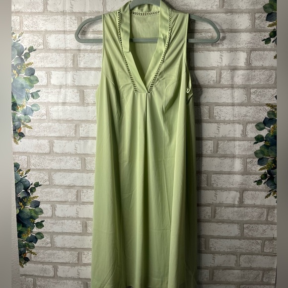 Vintage Vanity Fair -Lime Green Sleeveless Chemise Slip Night Gown Sz PTE - Picture 1 of 5